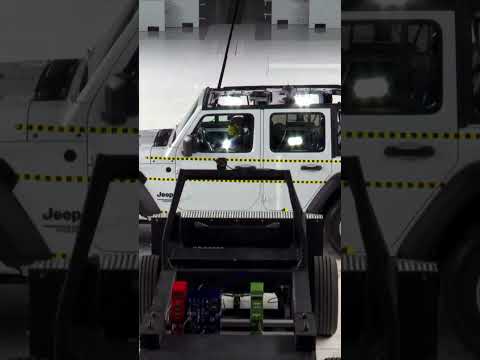 Jeep Wrangler Crash Test